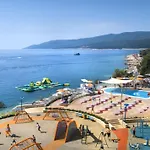Girandella Resort, Valamar Collection (adults Only) 라벡