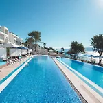 Girandella Resort, Valamar Collection (adults Only) 라벡
