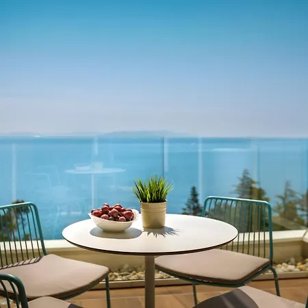 Otel Girandella Resort, Valamar Collection (adults Only)