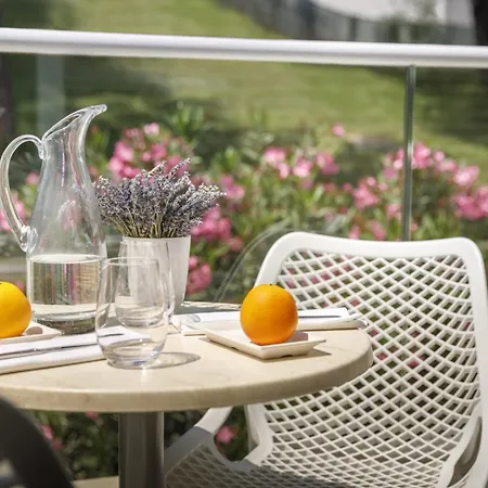 Otel Girandella Resort, Valamar Collection (adults Only)