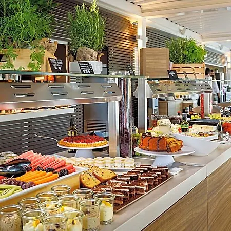 Girandella Valamar Collection 4*
