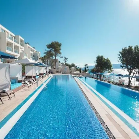ホテル Girandella Resort, Valamar Collection (adults Only)